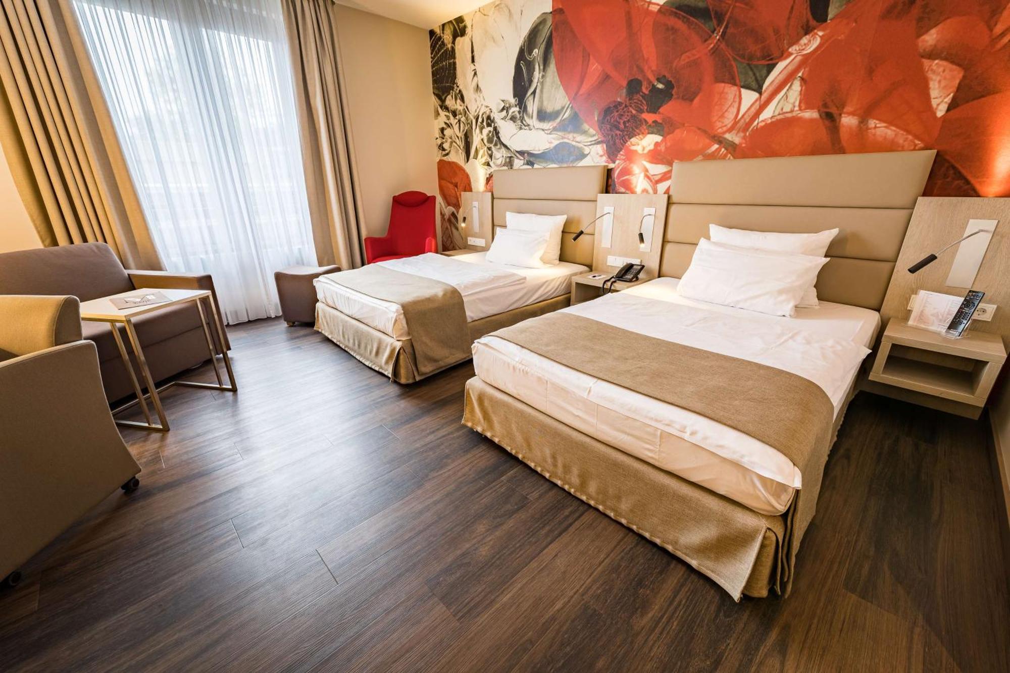First Inn Hotel Цвиккау Экстерьер фото