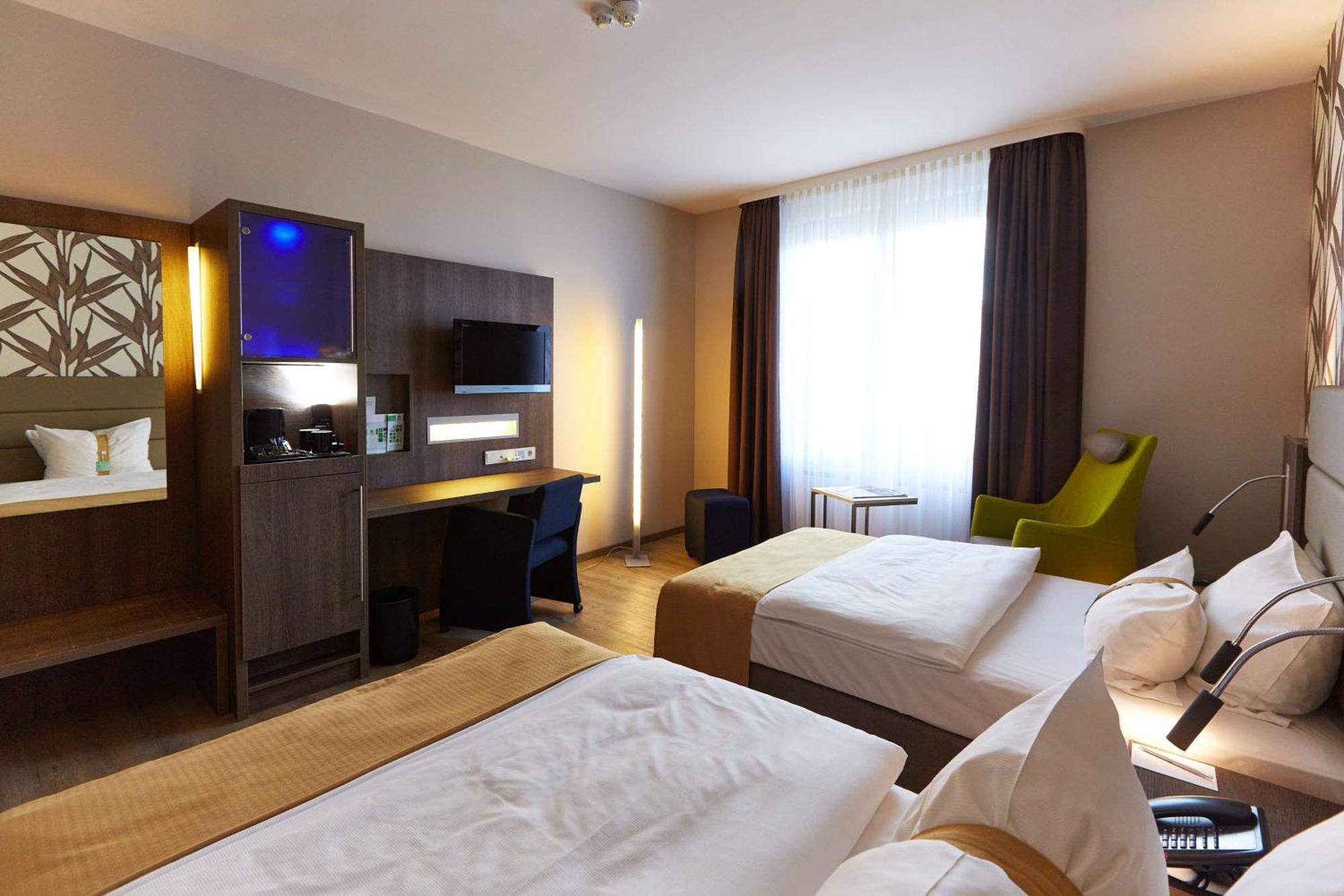 First Inn Hotel Цвиккау Экстерьер фото