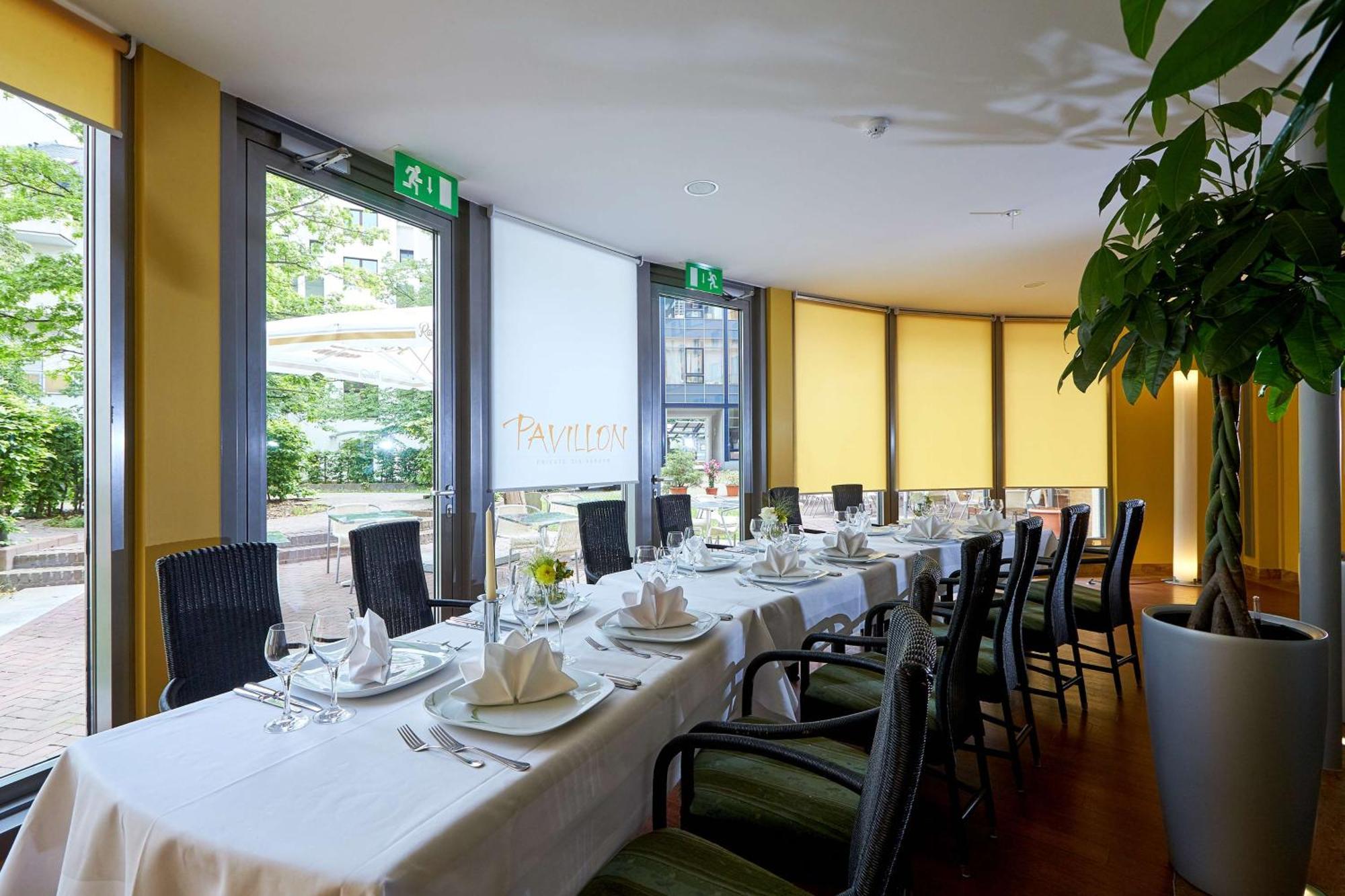 First Inn Hotel Цвиккау Экстерьер фото